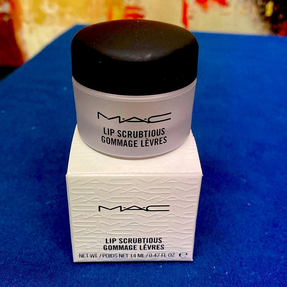 MAC Lip Scrubtious Sweet Vanilla New in Box